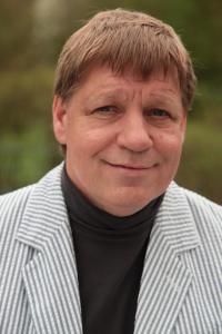 Portraitfoto von Roland Löpke