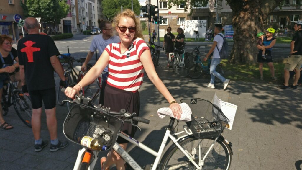 Elaine Bach während der Critical Mass
