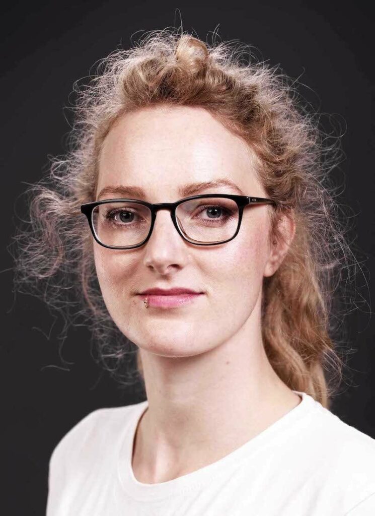 Portraitfoto von Elaine Bach